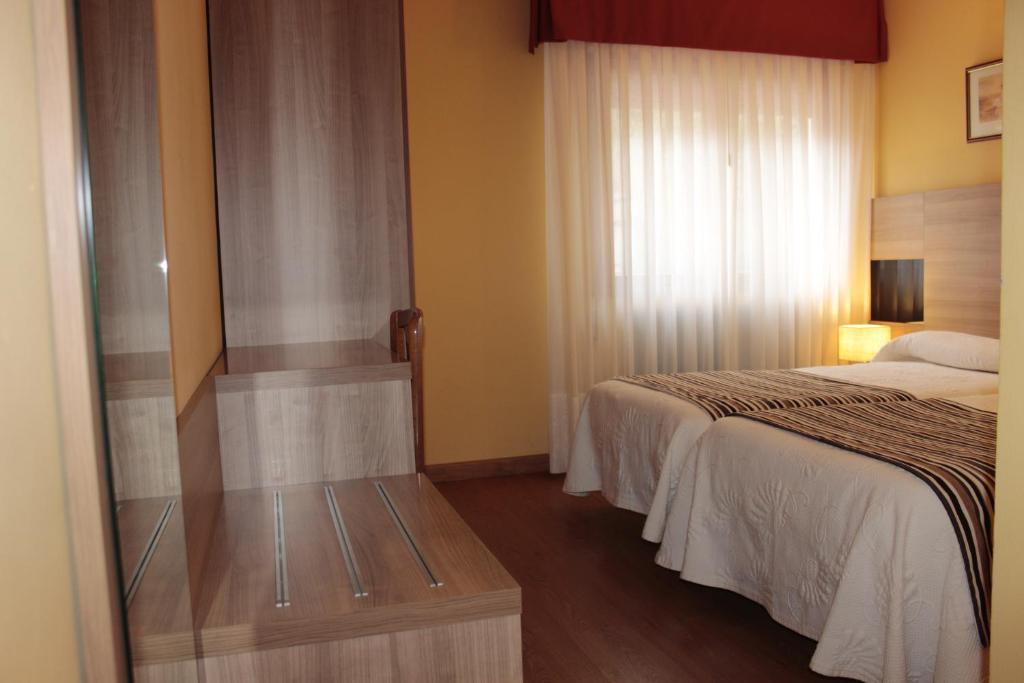 Hotel Penagrande Cangas De Narcea Zimmer foto