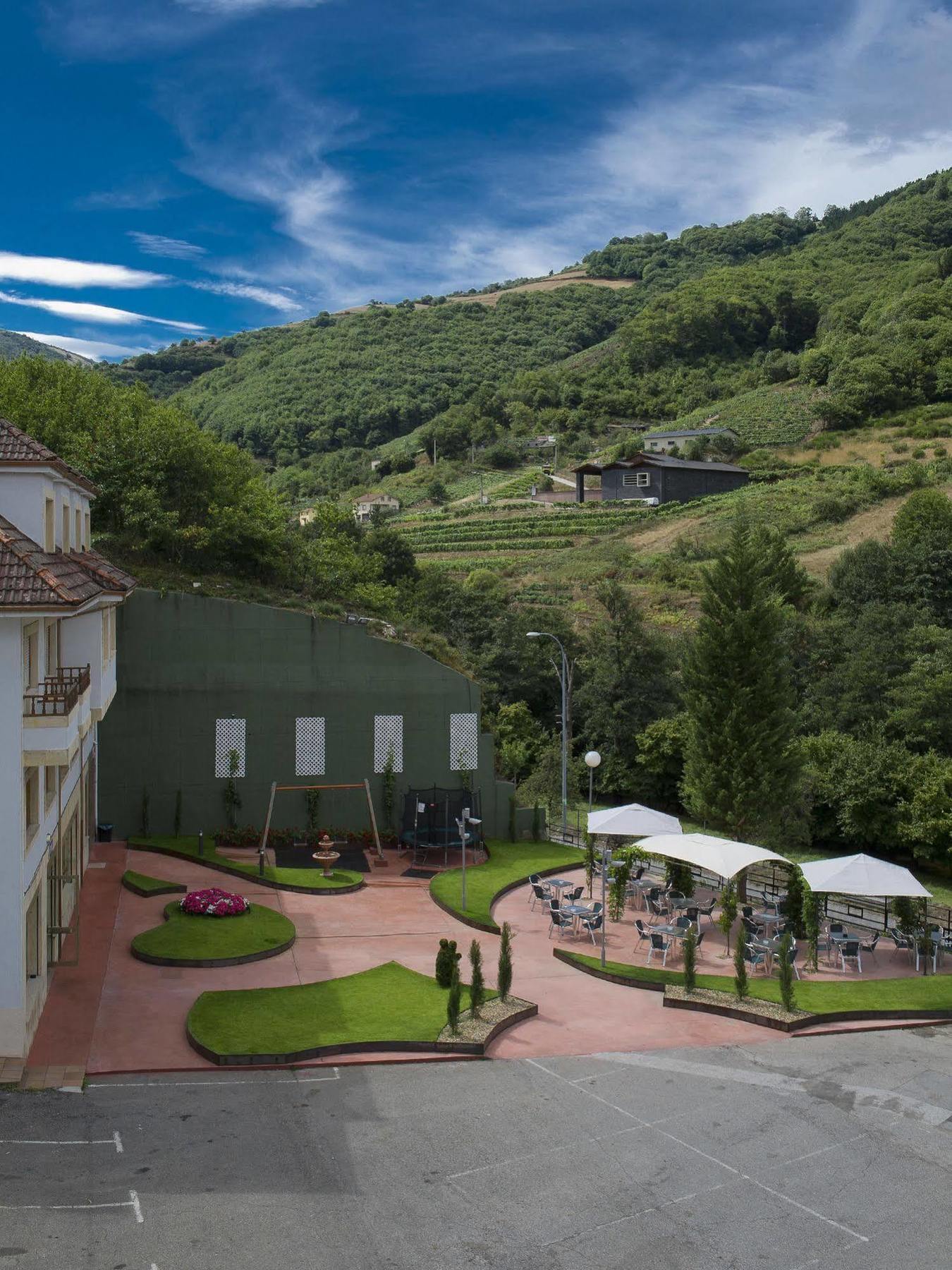 Hotel Penagrande Cangas De Narcea Exterior foto