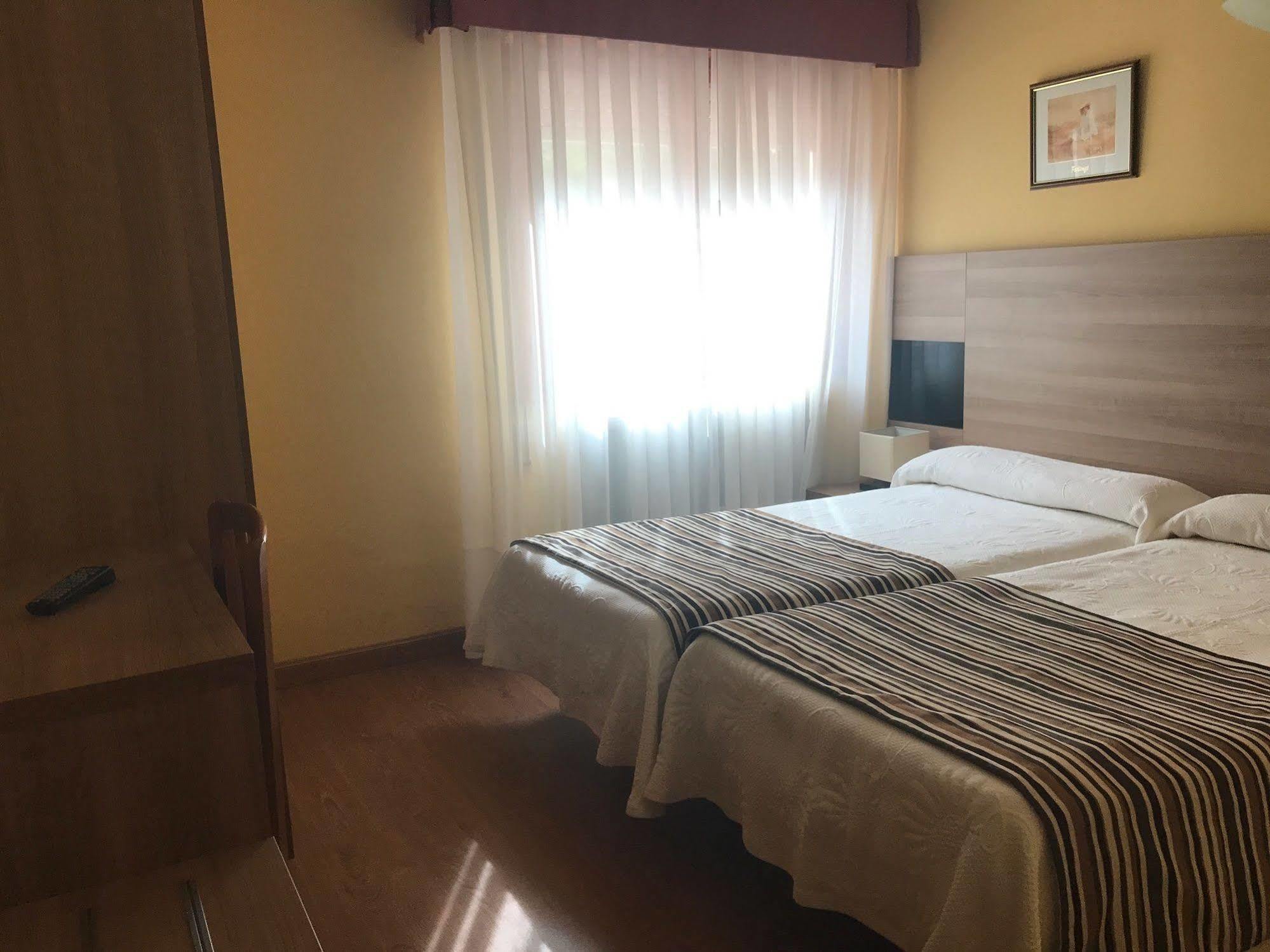 Hotel Penagrande Cangas De Narcea Exterior foto
