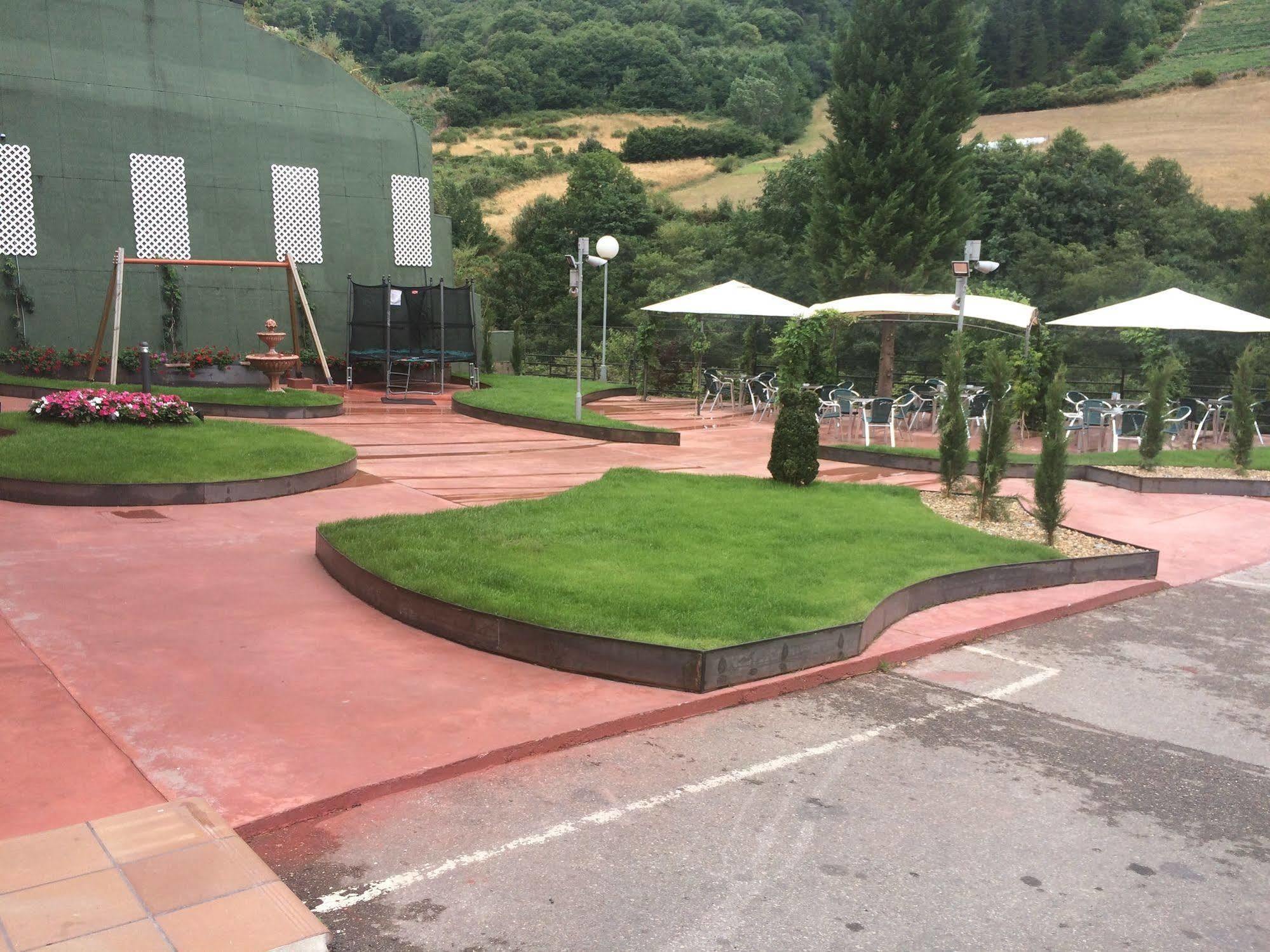 Hotel Penagrande Cangas De Narcea Exterior foto