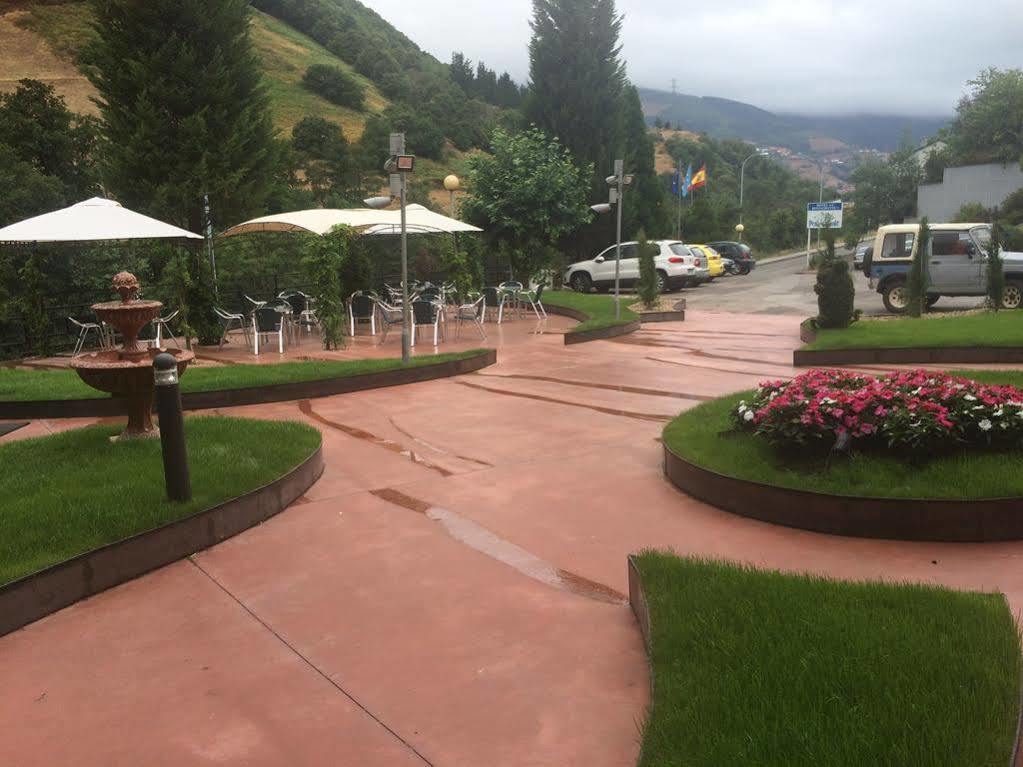 Hotel Penagrande Cangas De Narcea Exterior foto